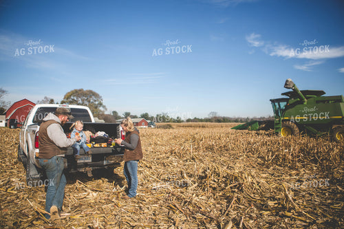 Farm Family Eating Field Meal 169014