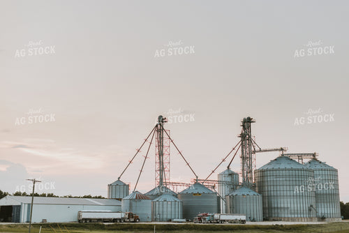 Grain Bins 7845