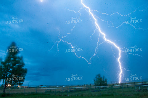 Lightning Strikes 122059