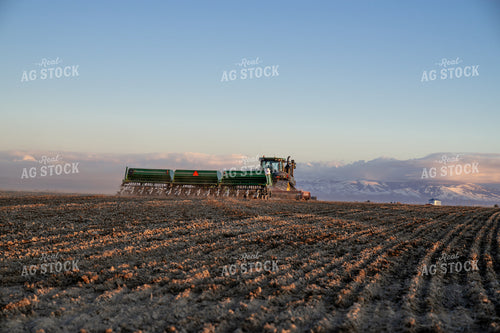 Drilling Barley 186009