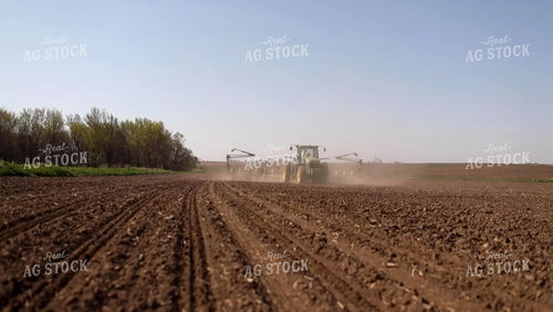 Planting End Rows on Sunny Day 4073