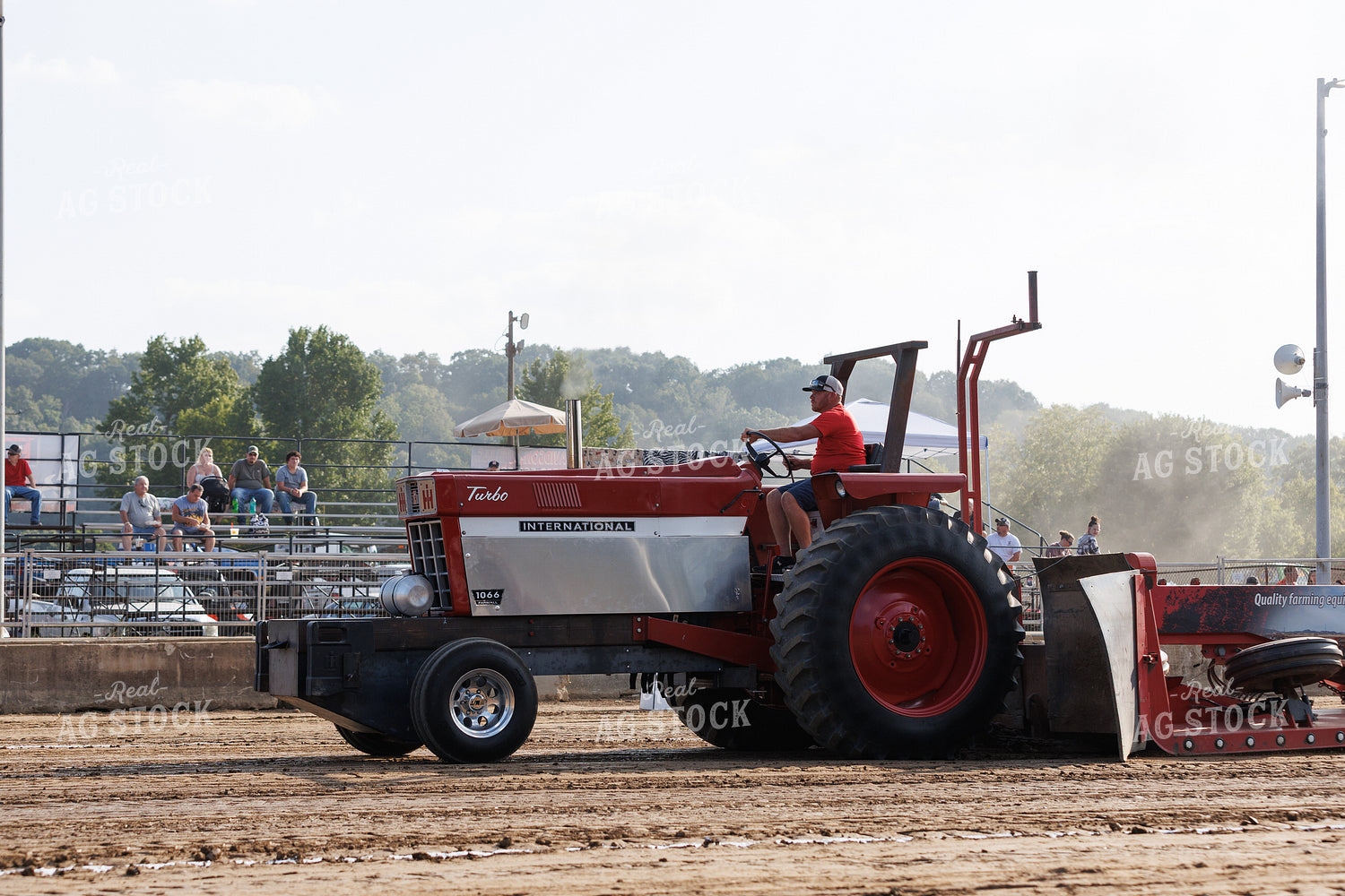 Tractor Pulling 52910