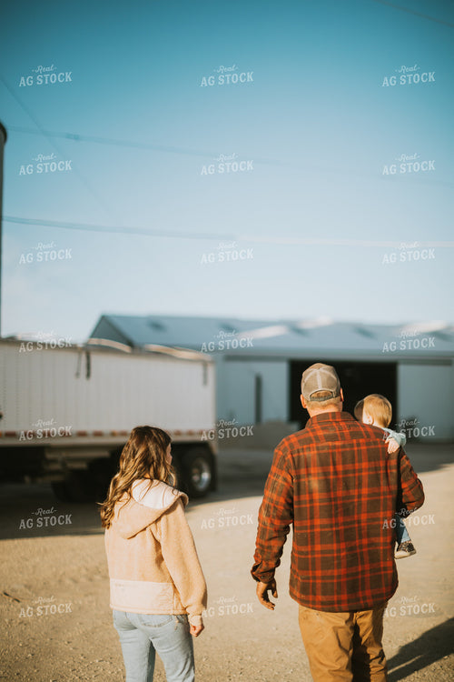 Farm Family in Yard 6834