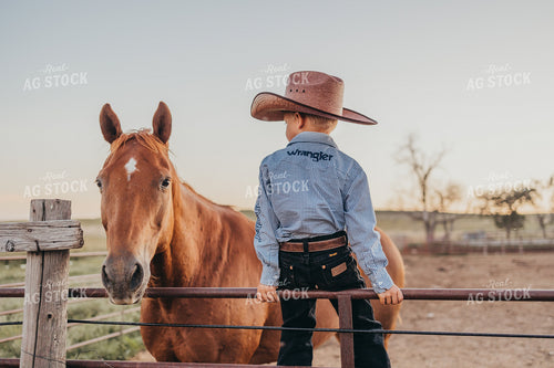 Ranch Kid with Horse 61135