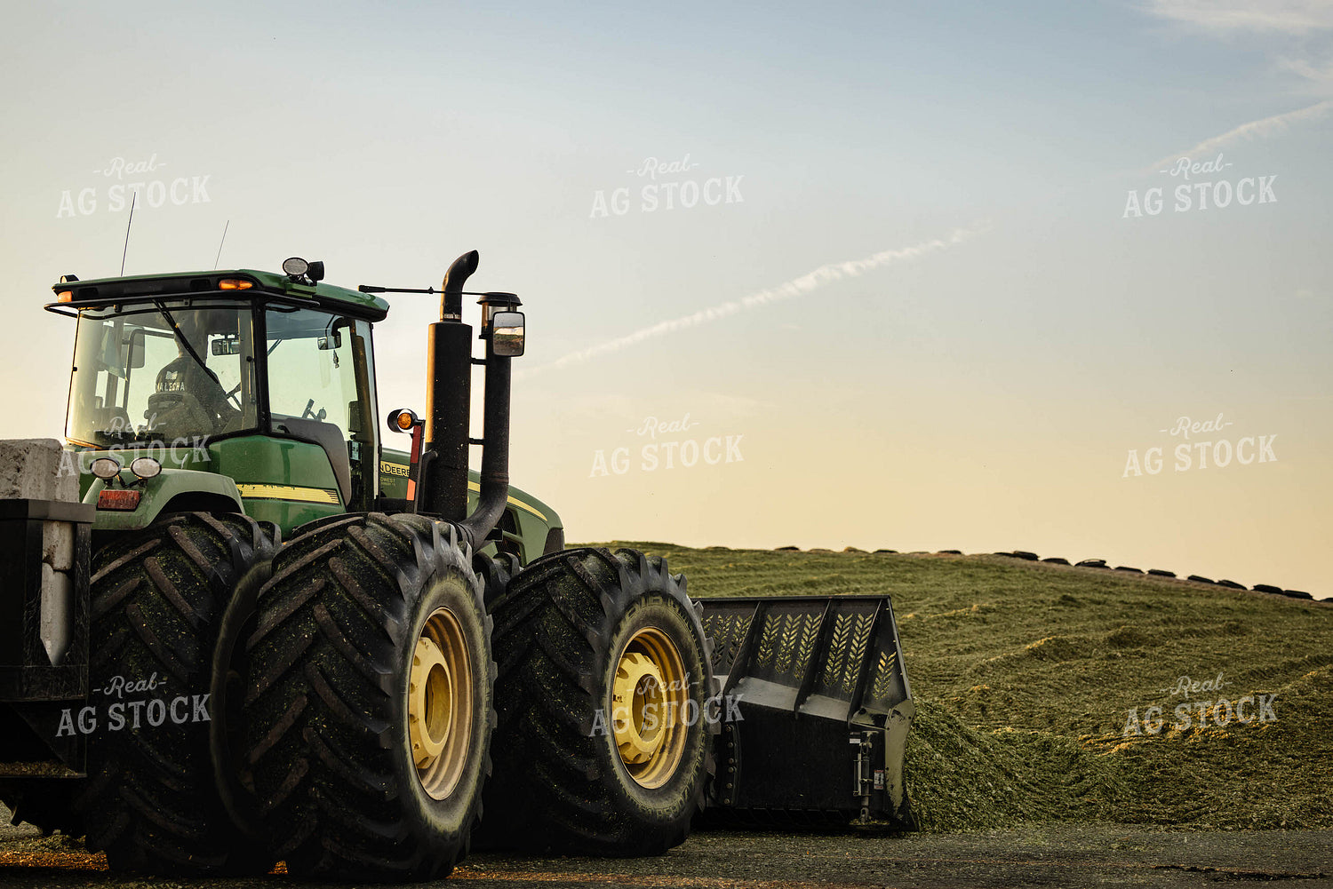 Packing Corn Silage 152971