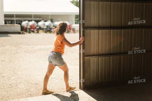 Farm Wife Opening Shop Door 8709