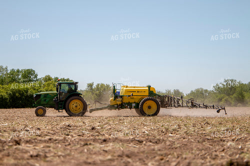 Spraying Field 157009