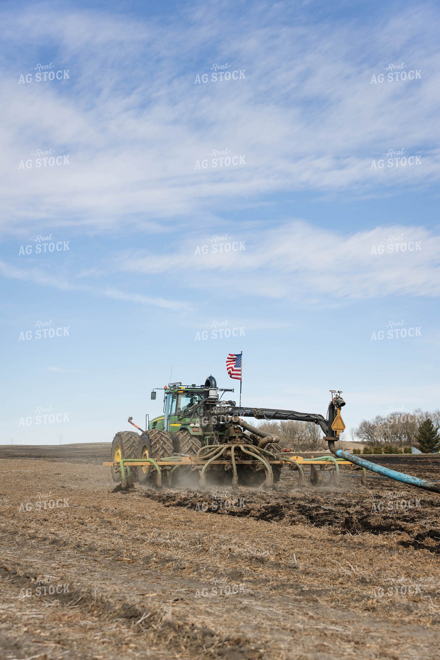 Injecting Manure 152738