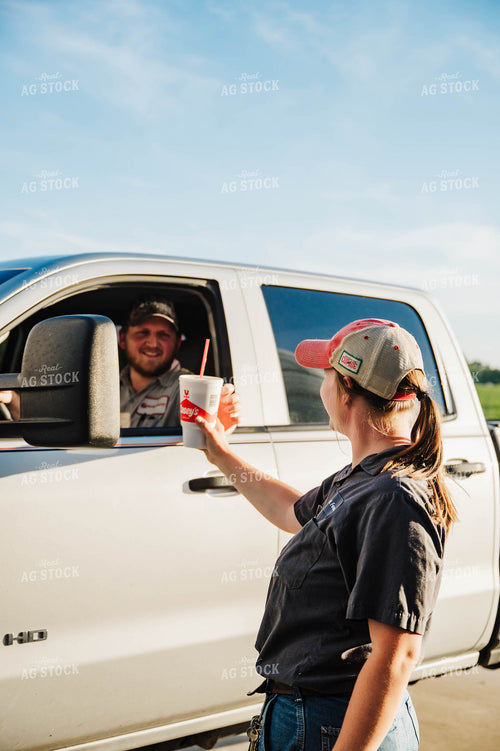 Farmers Talking 115273