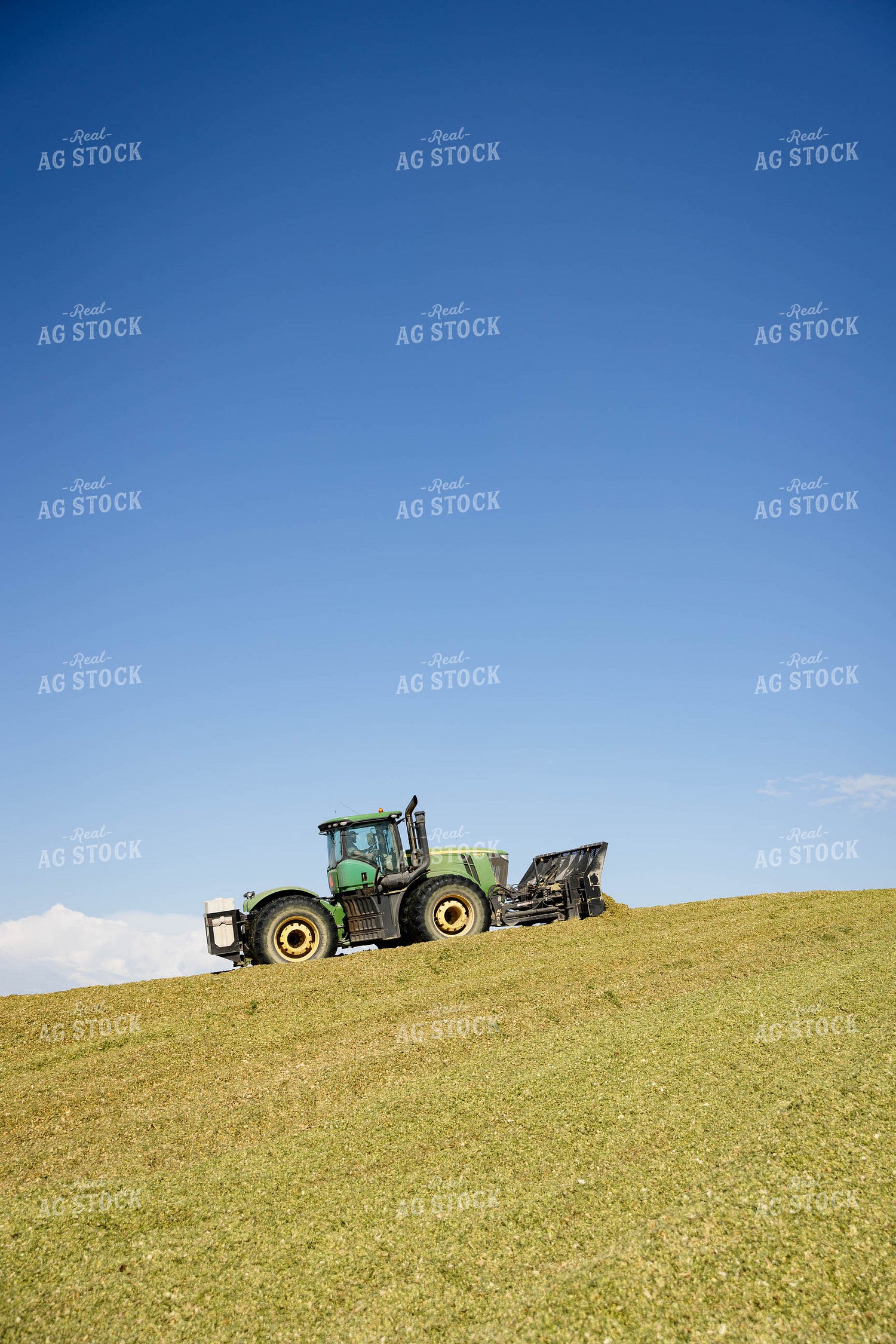 Packing Corn Silage 296000