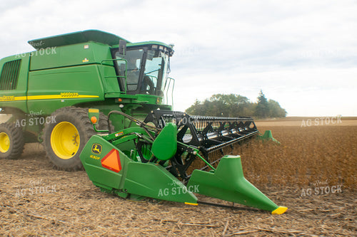 Combining Soybeans 50054