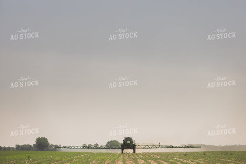 Sprayer Spraying Field 8027