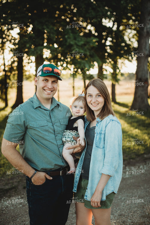 Farm Family 5872