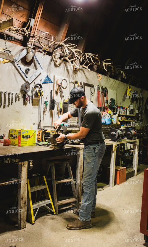 Farmer Fixing Equipment 133044