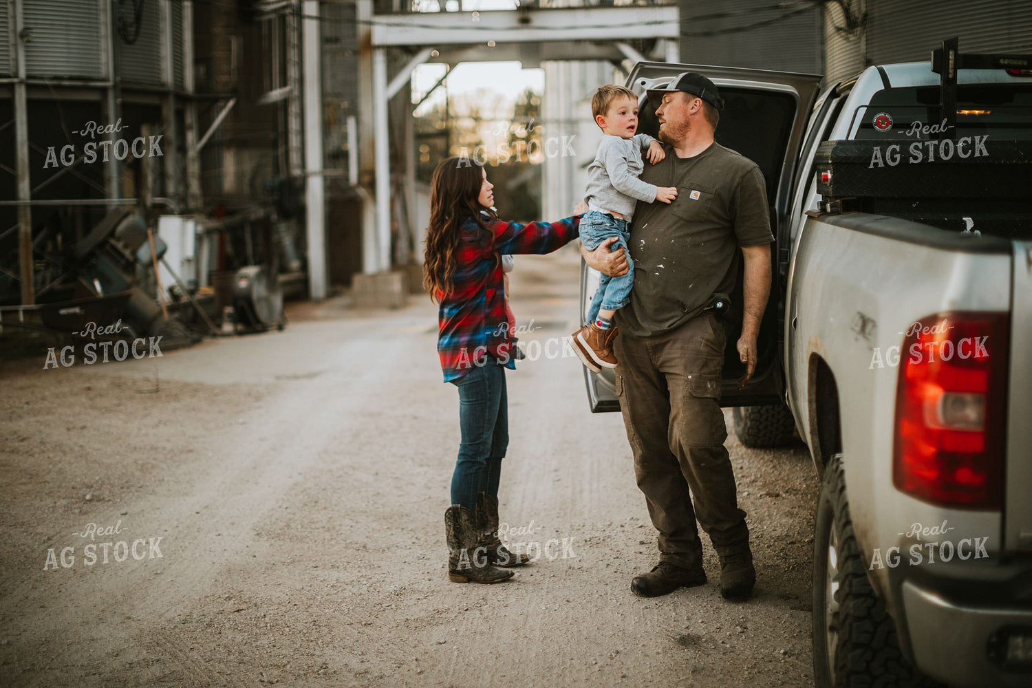 Farm Family at Bin Site 5116