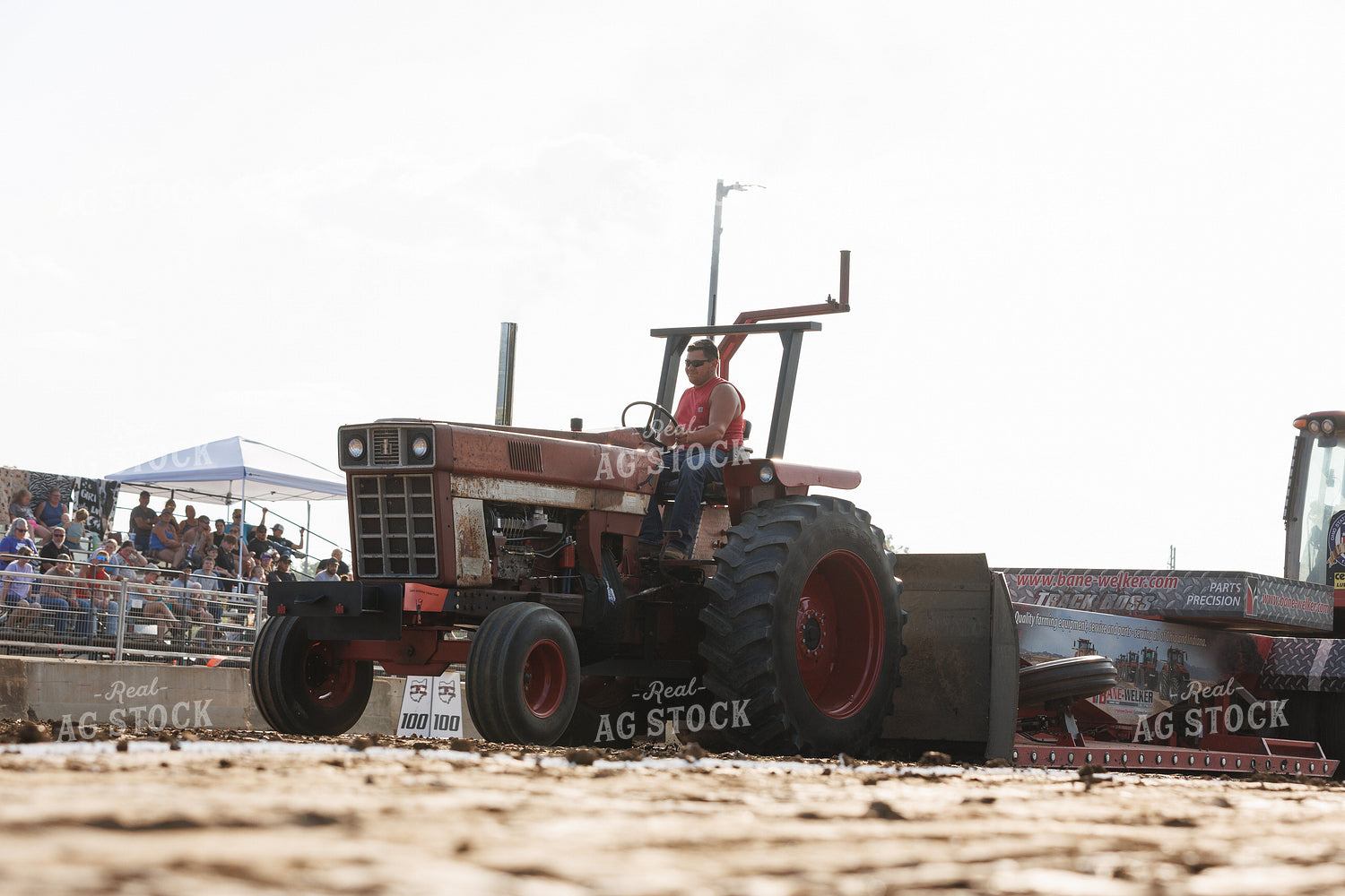 Tractor Pulling 52911