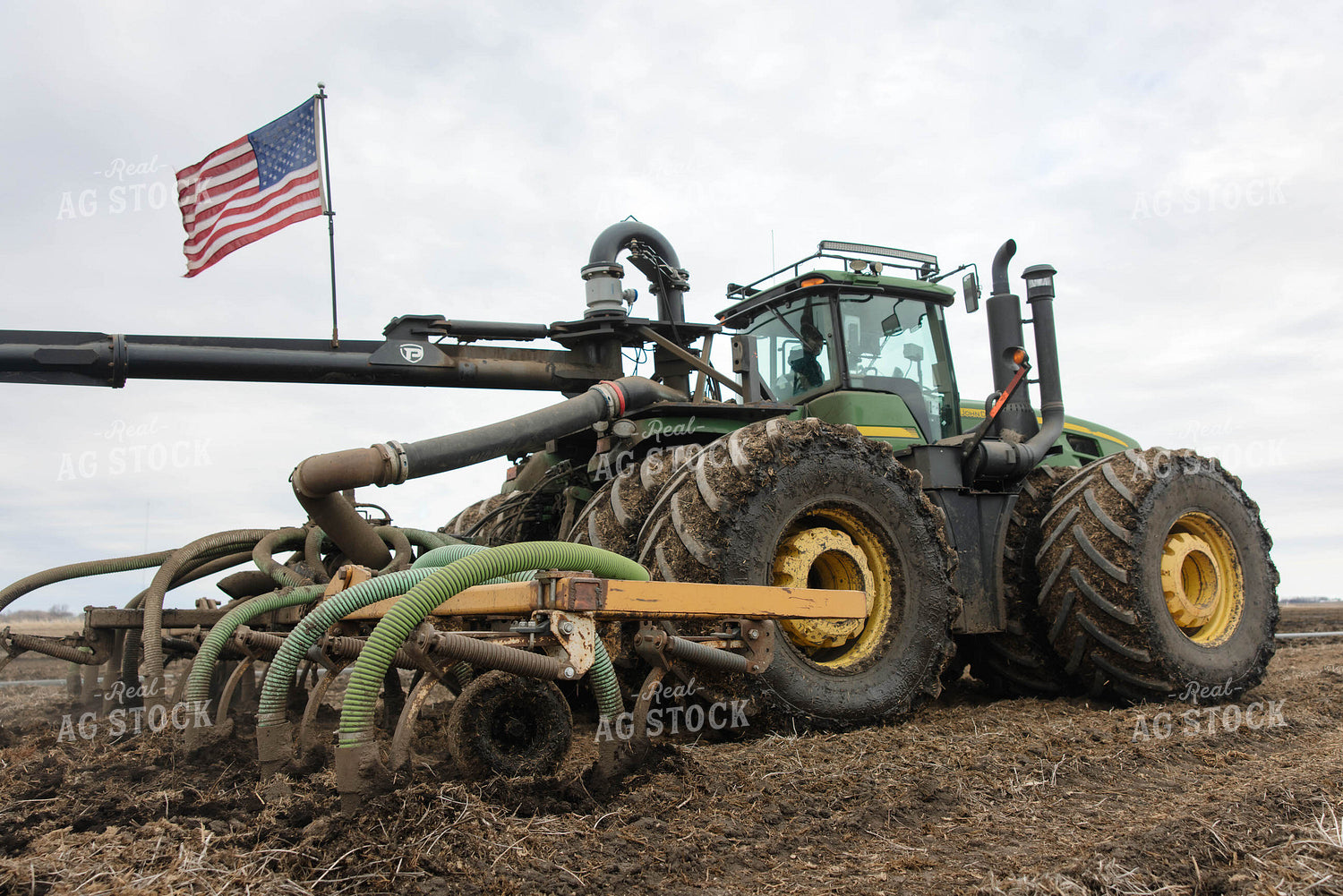 Injecting Manure 152726