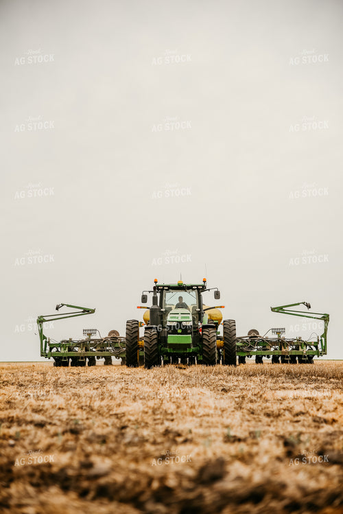 Planter in Field 64280