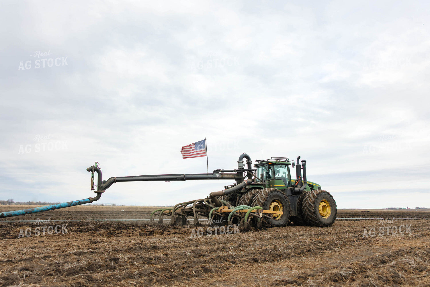 Injecting Manure 152725