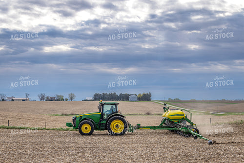 Tractor Planting Field 124017