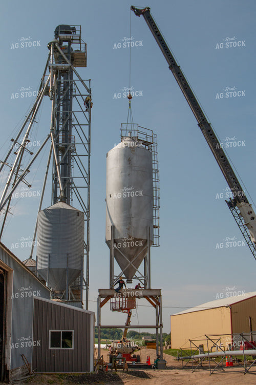 Installing Drive Under Hopper Bin 157087