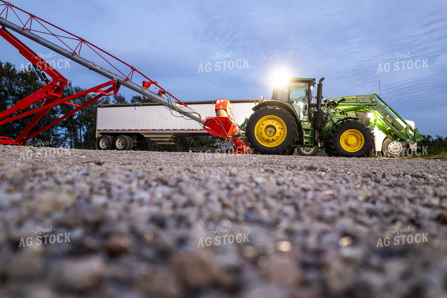 Unloading Grain 65838