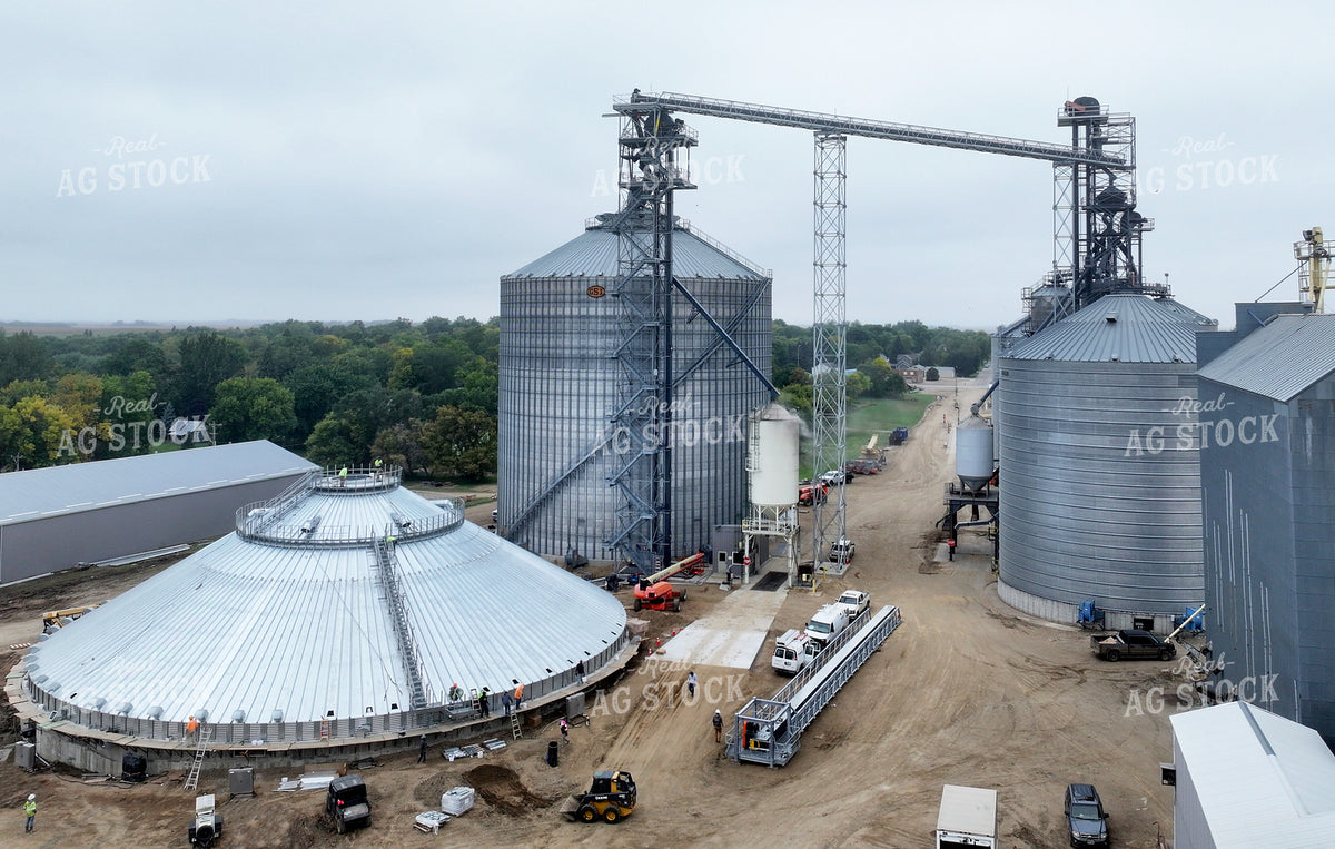 New Grain Bin Construction at Elevator 141822