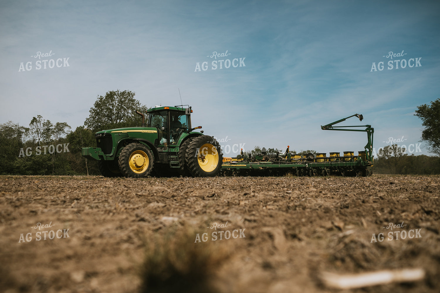 Planting Corn on No-Till Ground 4034