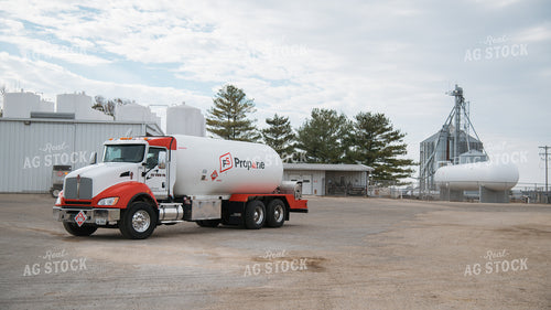 Propane Truck 26180