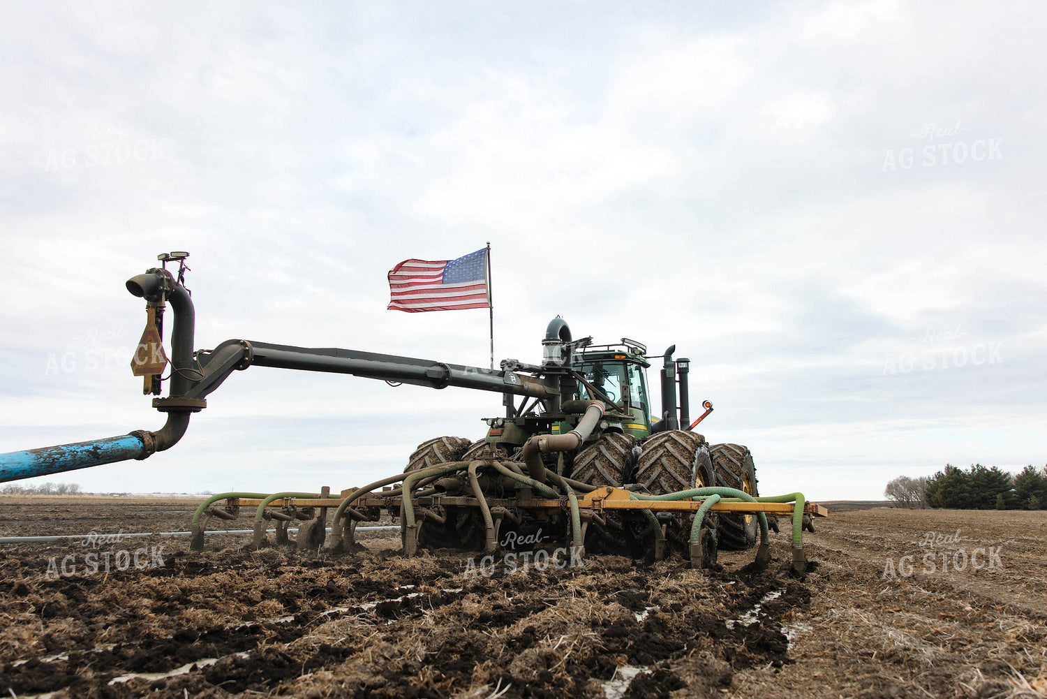 Injecting Manure 152728