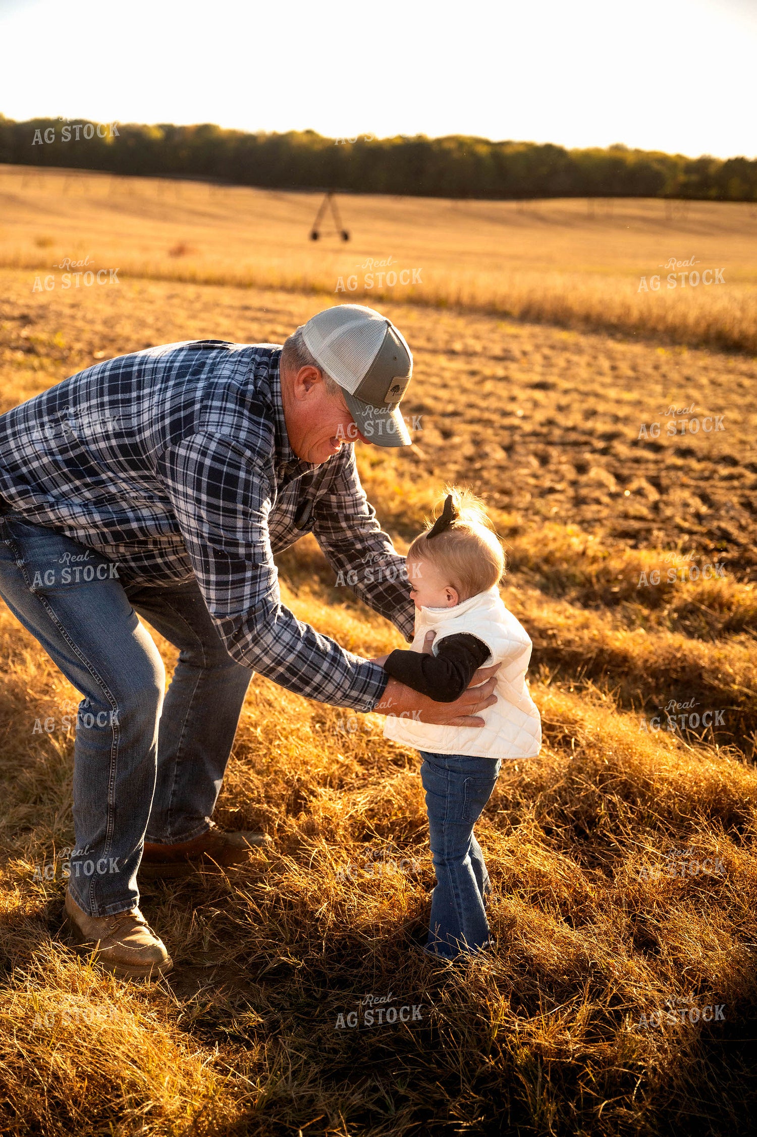 Farmer Greeting Granddaughter 115430
