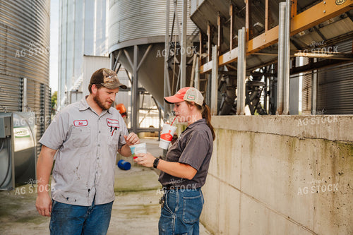 Farmers Talking 115265