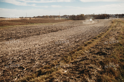 Applying Anhydrous Ammonia in Field 3589