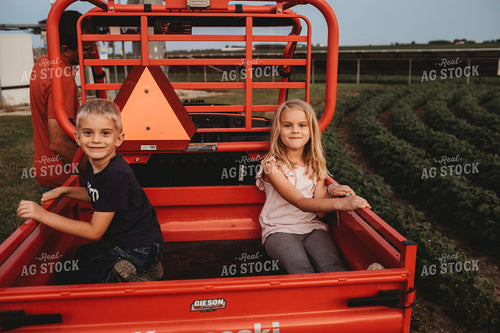 Farm Kids in UTV 4626