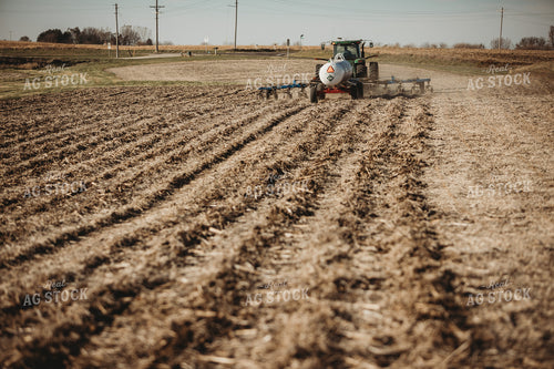 Applying Anhydrous Ammonia in Field 3582