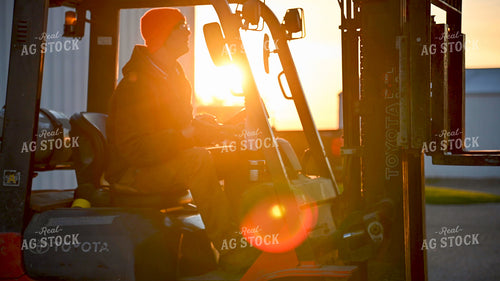 Loading the Seed Tender with the Skidsteer 25327