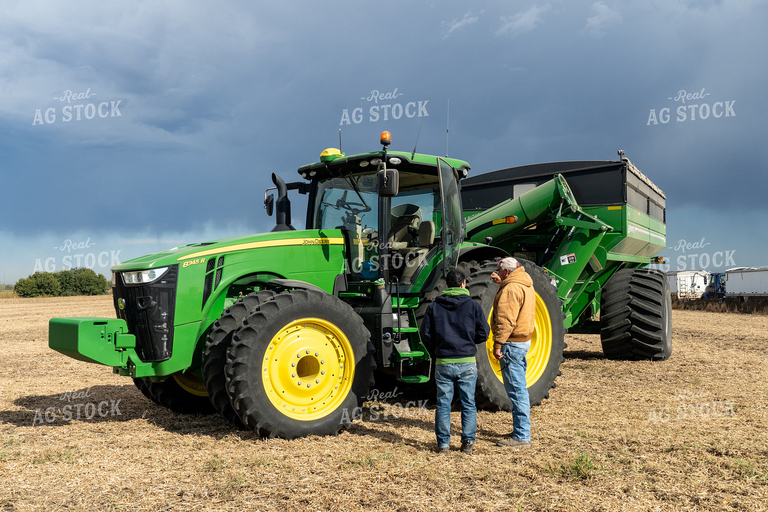 Farmers Talking in Field 65095