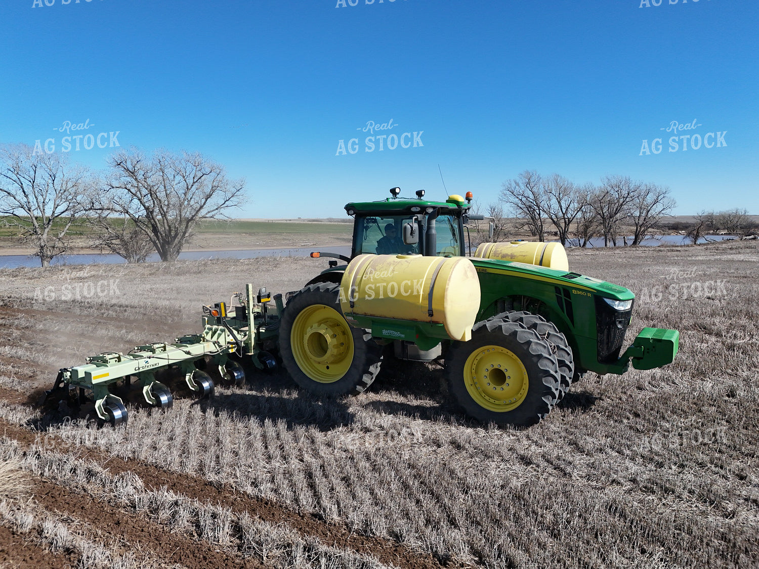 Strip Tilling Wheat Stubble 239192