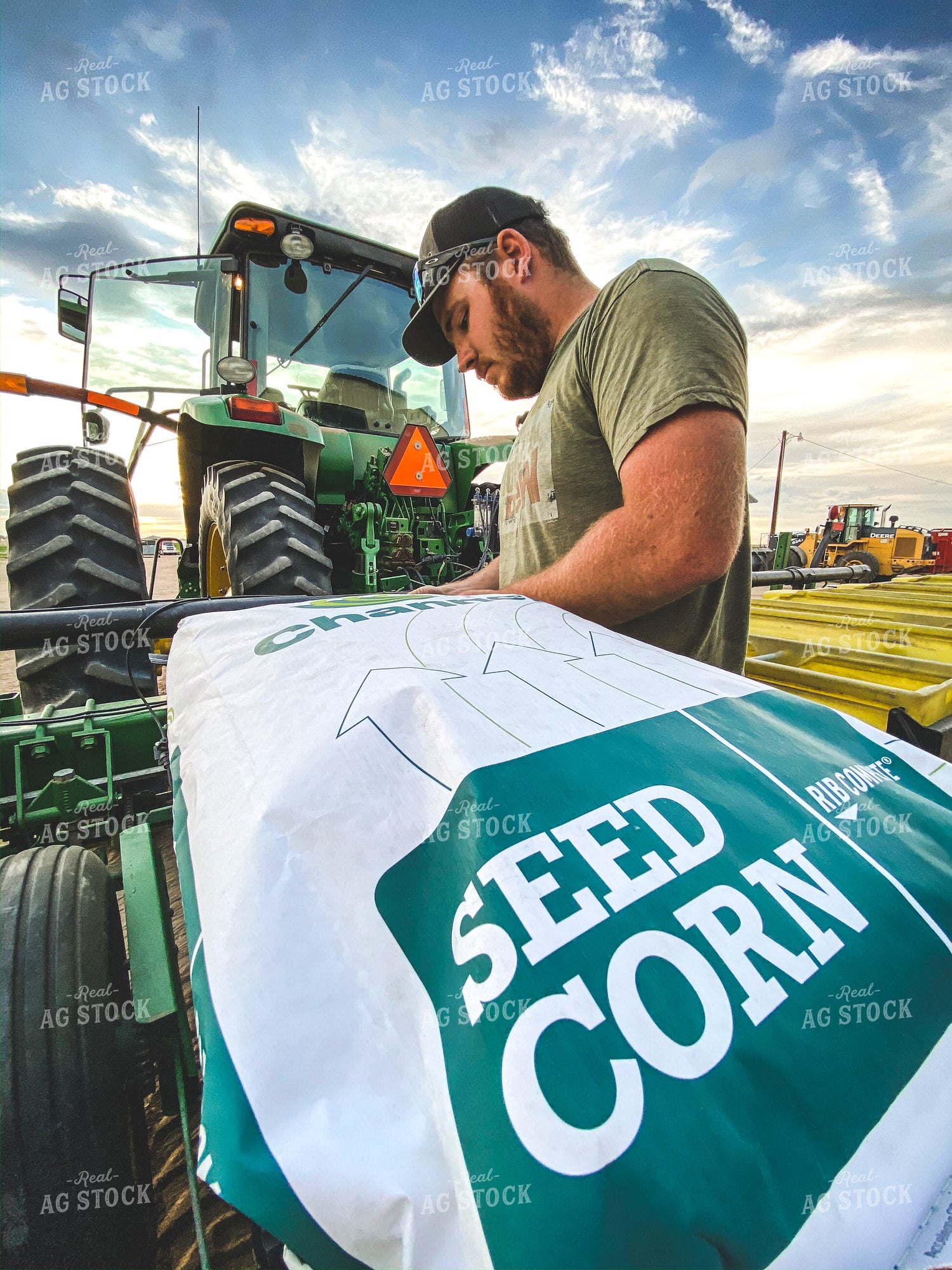 Loading Planter 56145