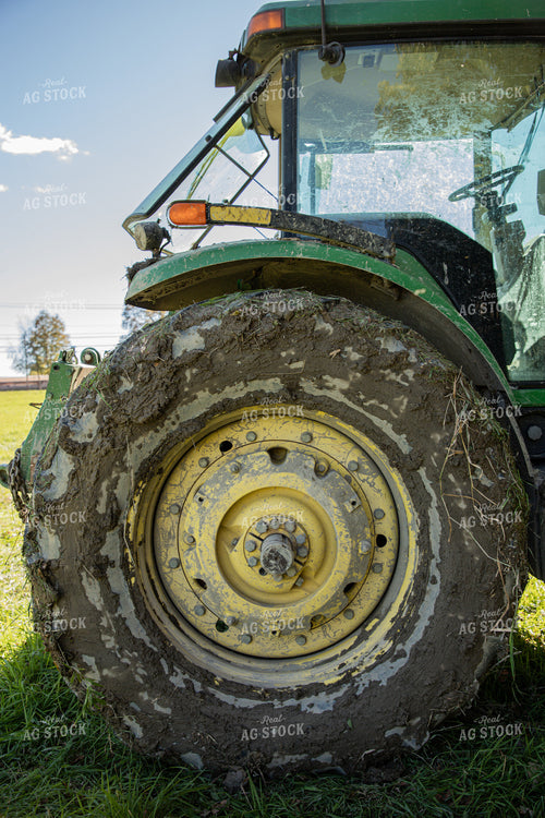Muddy Tractor Tire 142020