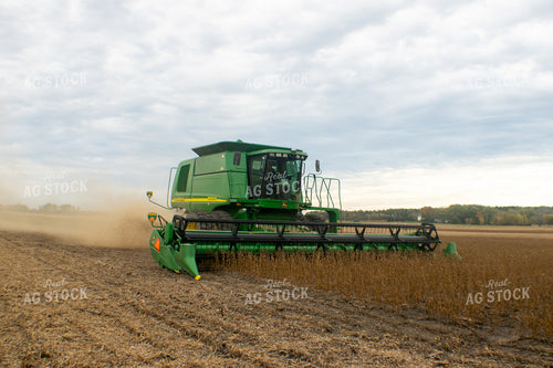 Combining Soybeans 50068