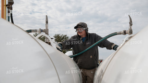 Input Supplier Loads Anhydrous Tanks 26245