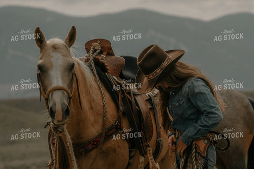 Cowgirl with Horse 58334