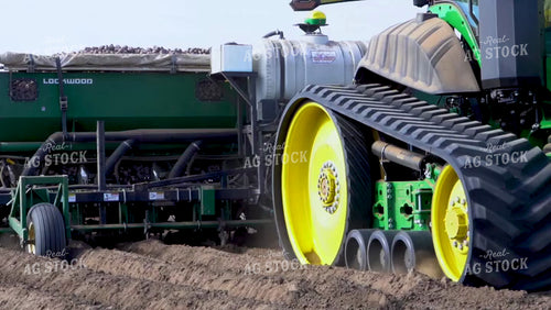 Planting Potatoes 146045