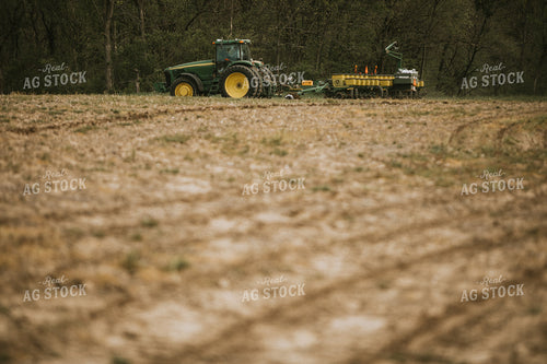 Planting Corn on No-Till Ground 4025