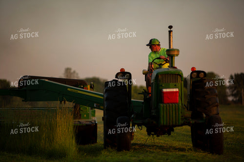 Cutting Hay 4968