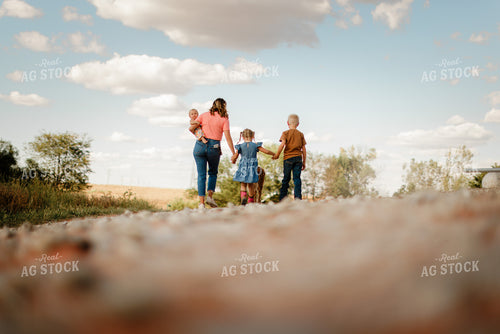 Farm Family Walking 9349