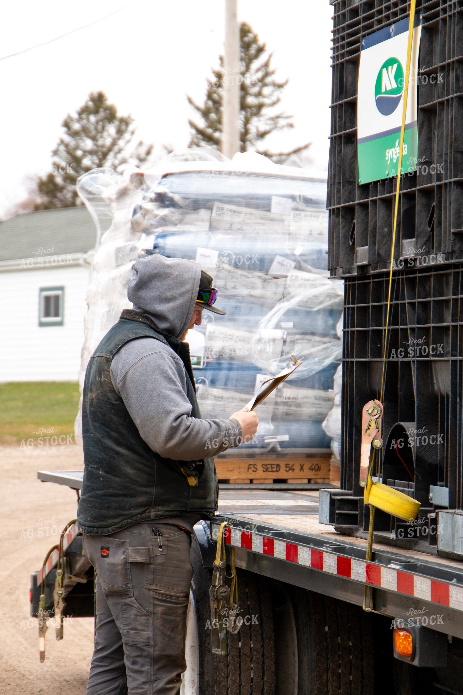 Delivering Soybean Seed 157282