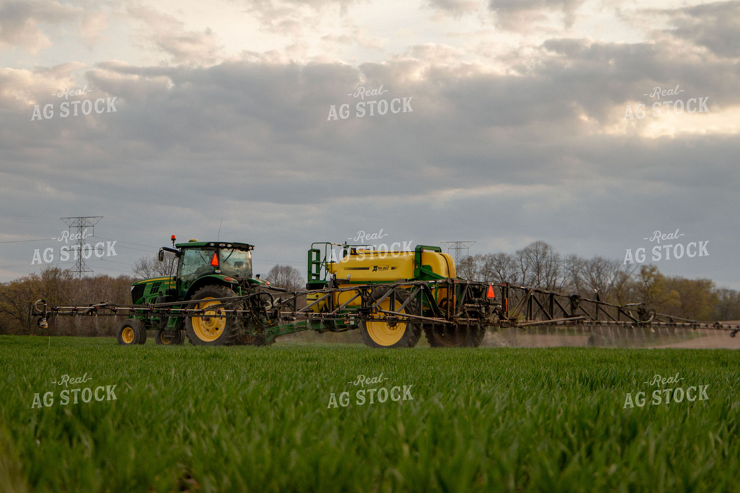 Spraying Corn 157020