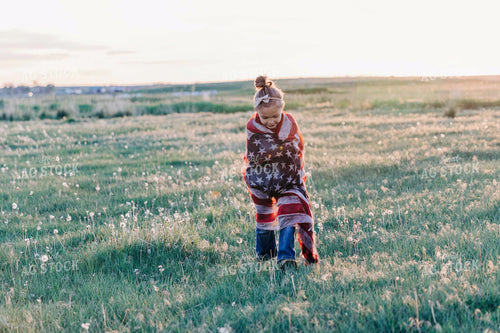 Farm Kids with American Flag 61059